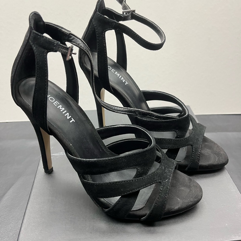 Women’s Shoemint heels - Size: 6.5 - Worn one time/like new in box